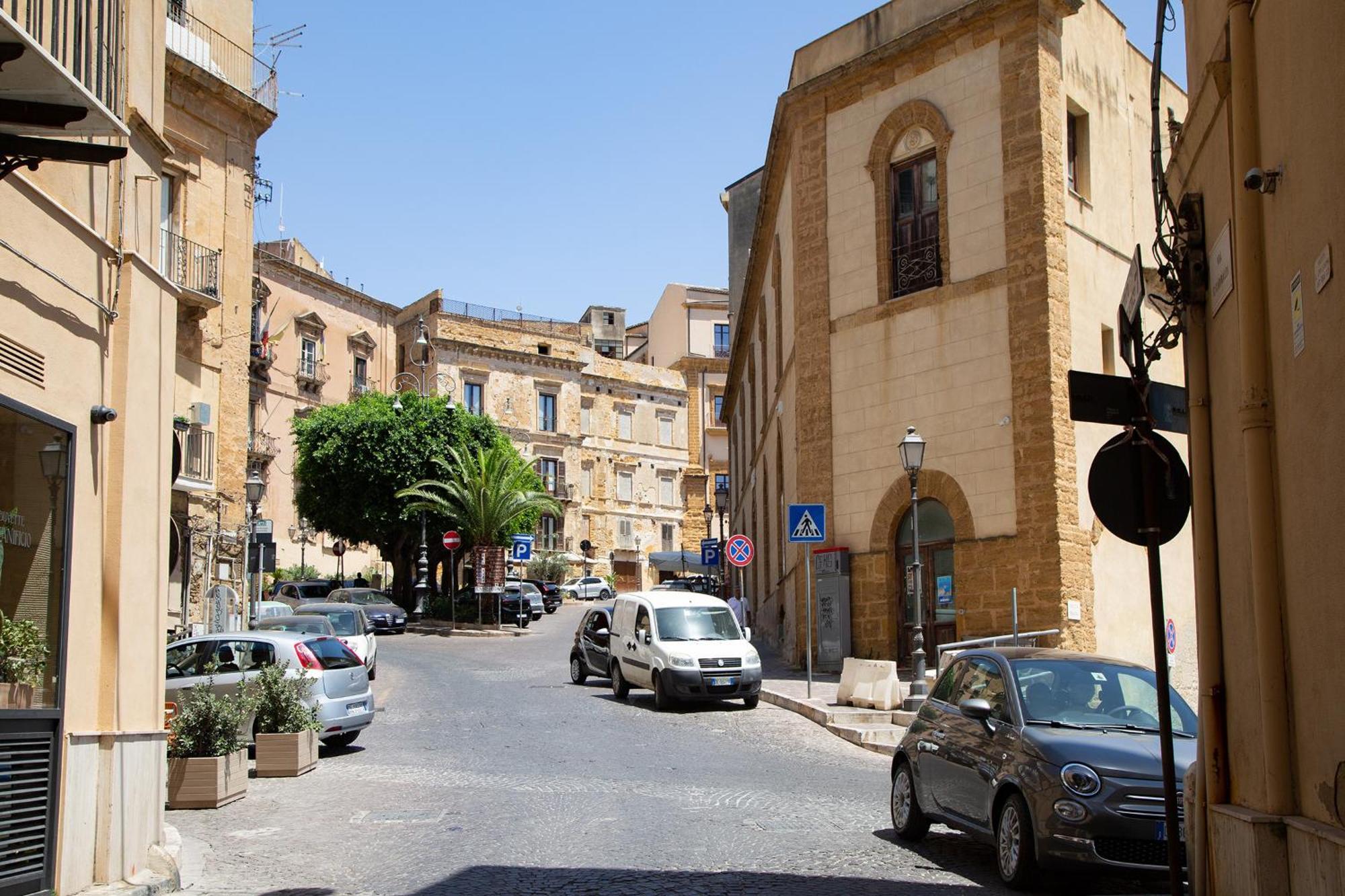 Fiore Dei Templi - Luxury Suite Experience Agrigento Exteriör bild